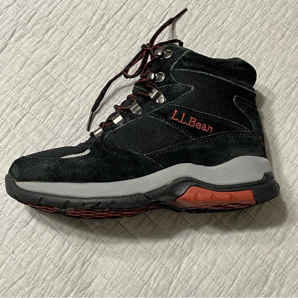 L.L. Bean Primaloft 200Gram Insulation Women Size 6 Black Tie Up Boots Hiking